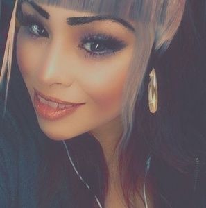 Meet your Posher, Gracie